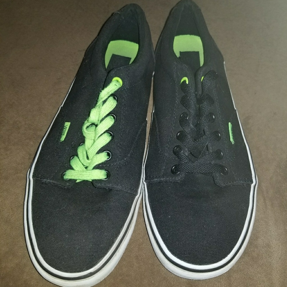 Mens Vans tennis shoes